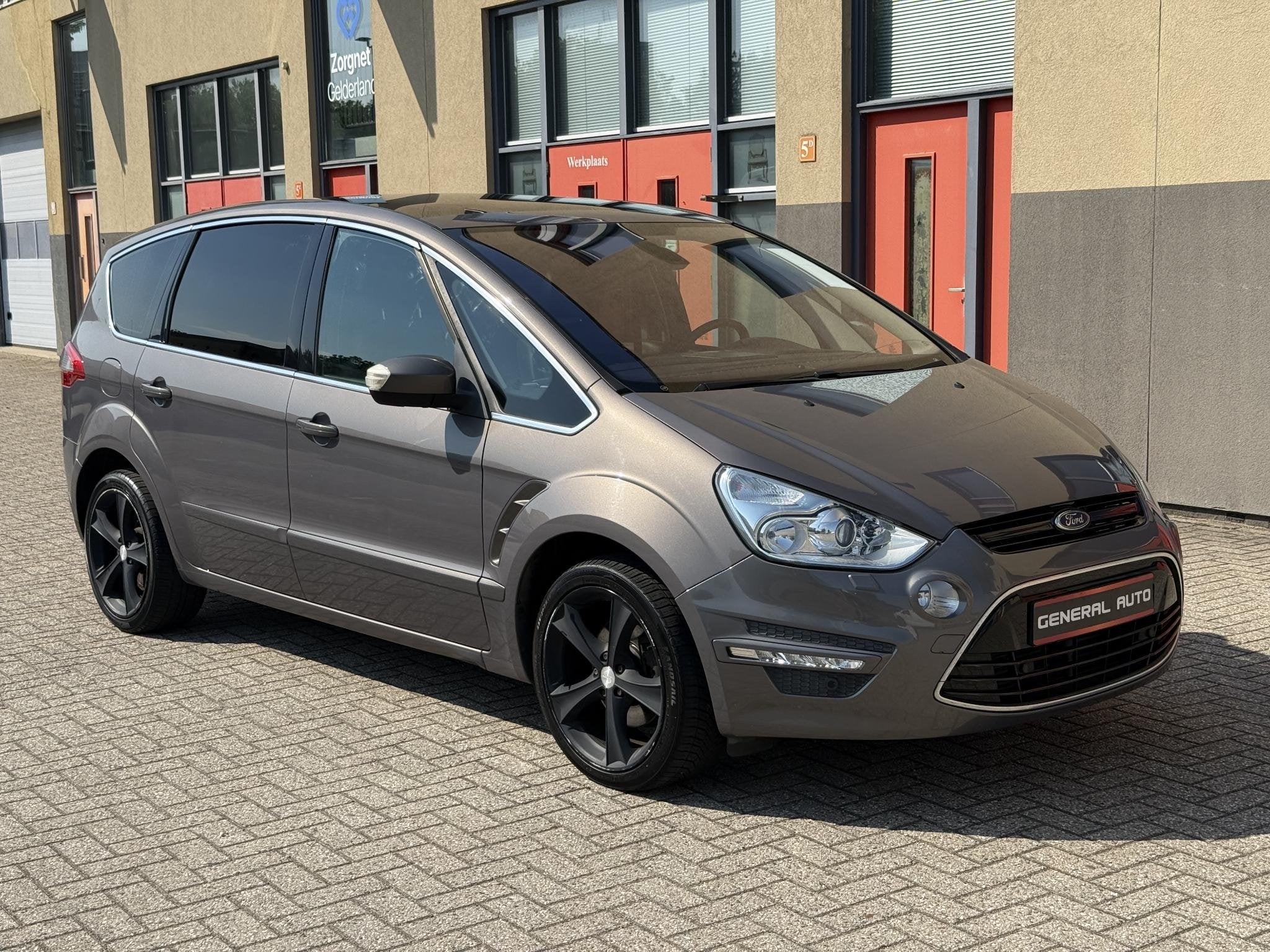 Ford S-Max 1.6 EcoBoost Titanium 7p. Nieuwe DistributieRiem, Gebruikt, 4 cilinders, Bruin, 160 pk