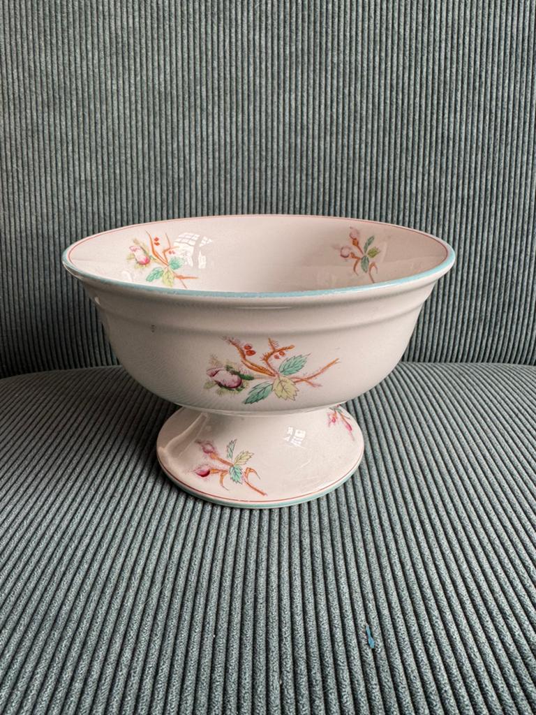Antieke P. Regout & Co. Maastricht Fruitschaal 'Mosroos', Antiek en Kunst, Antiek | Servies los, Ophalen of Verzenden