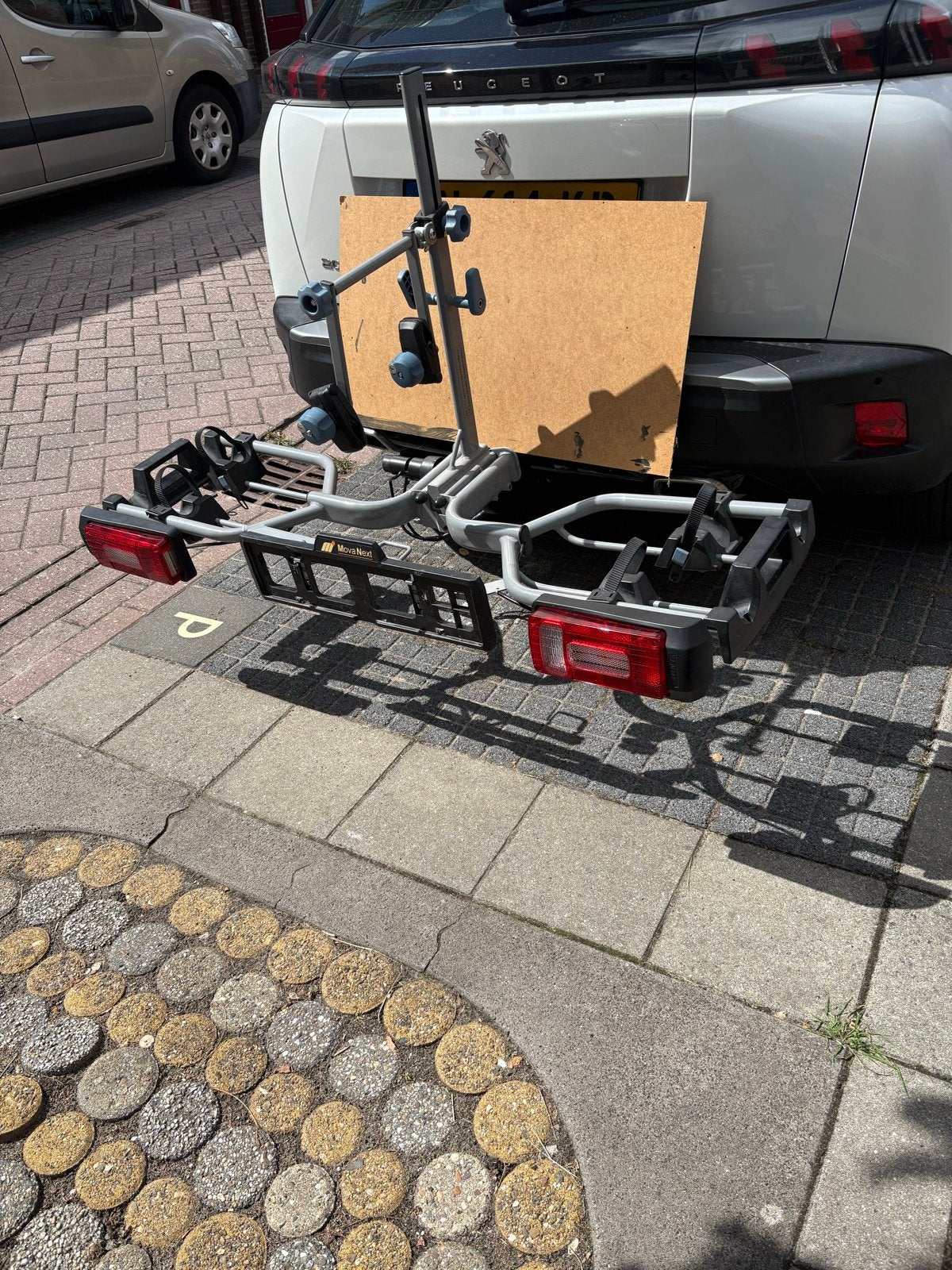 Mova Next trekhaak fietsendrager voor 2 E-bikes, Auto diversen, Fietsendragers, Ophalen, Gebruikt, 2 fietsen, Trekhaakdrager