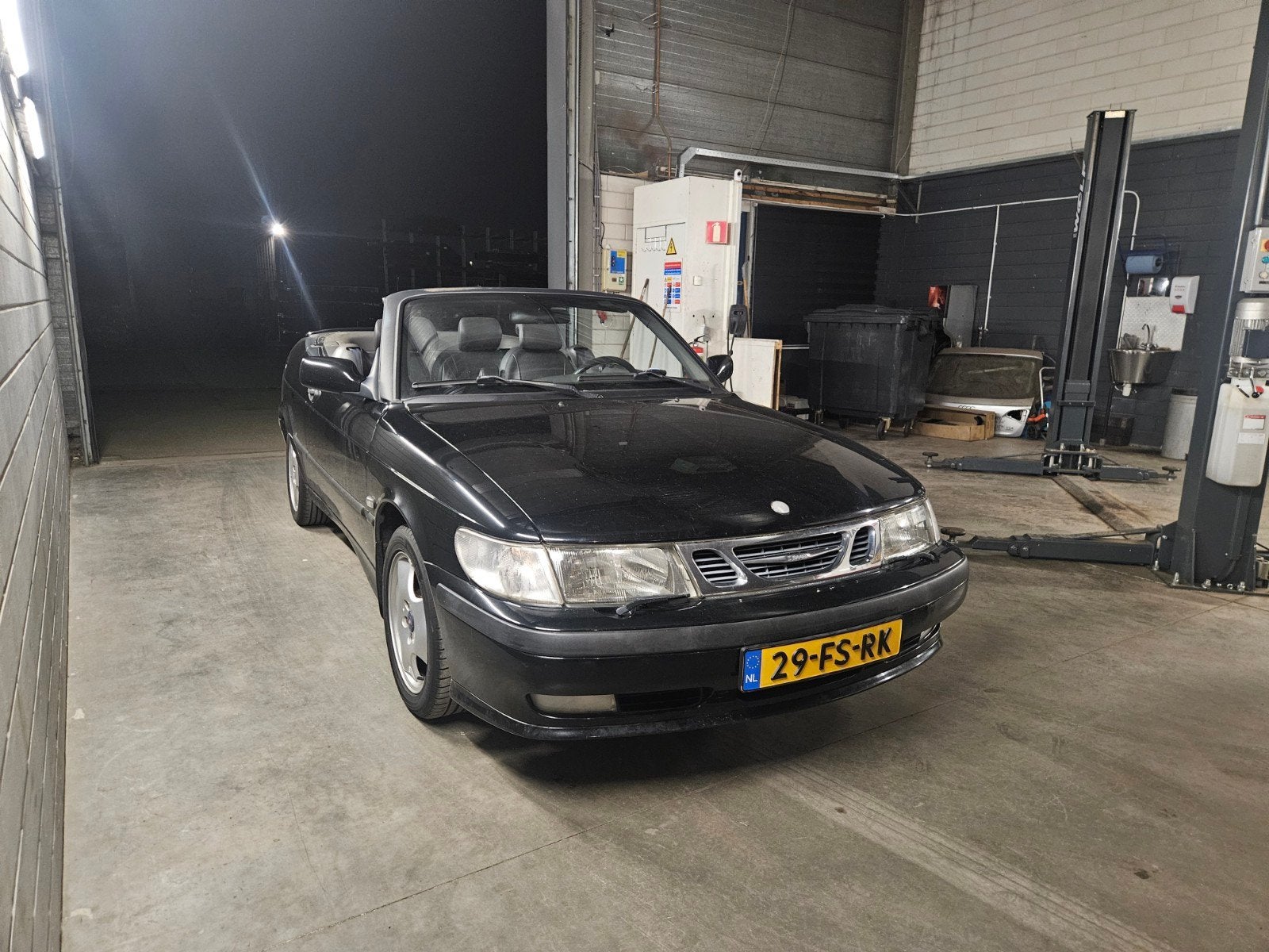 Saab 9-3 2.0 T Cabrio 2000 Zwart MET WERK!!! KOPPELING DEFEC, 730 kg, 4 cilinders, Cabriolet, 4 stoelen