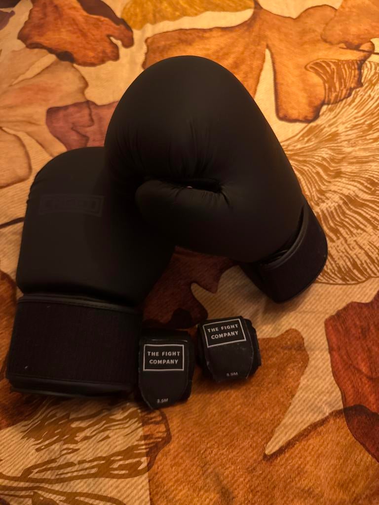 Bokshandschoenen en bandages - The Fight Company, Ophalen, Zo goed als nieuw, Bokshandschoenen