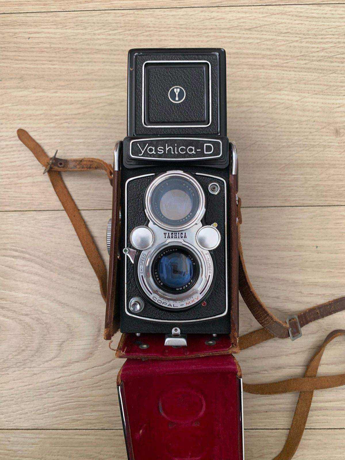 Yashica-D Vintage Camera met Leren Tas, Ophalen of Verzenden, Gebruikt, Spiegelreflex, Overige Merken