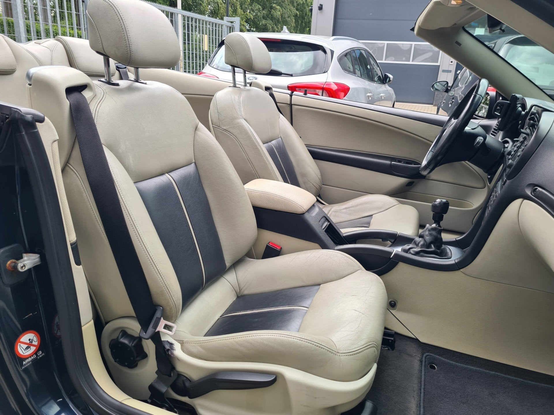 Saab 9-3 Cabrio 2.0t Vector, Voorwielaandrijving, 1998 cc, Gebruikt, Beige