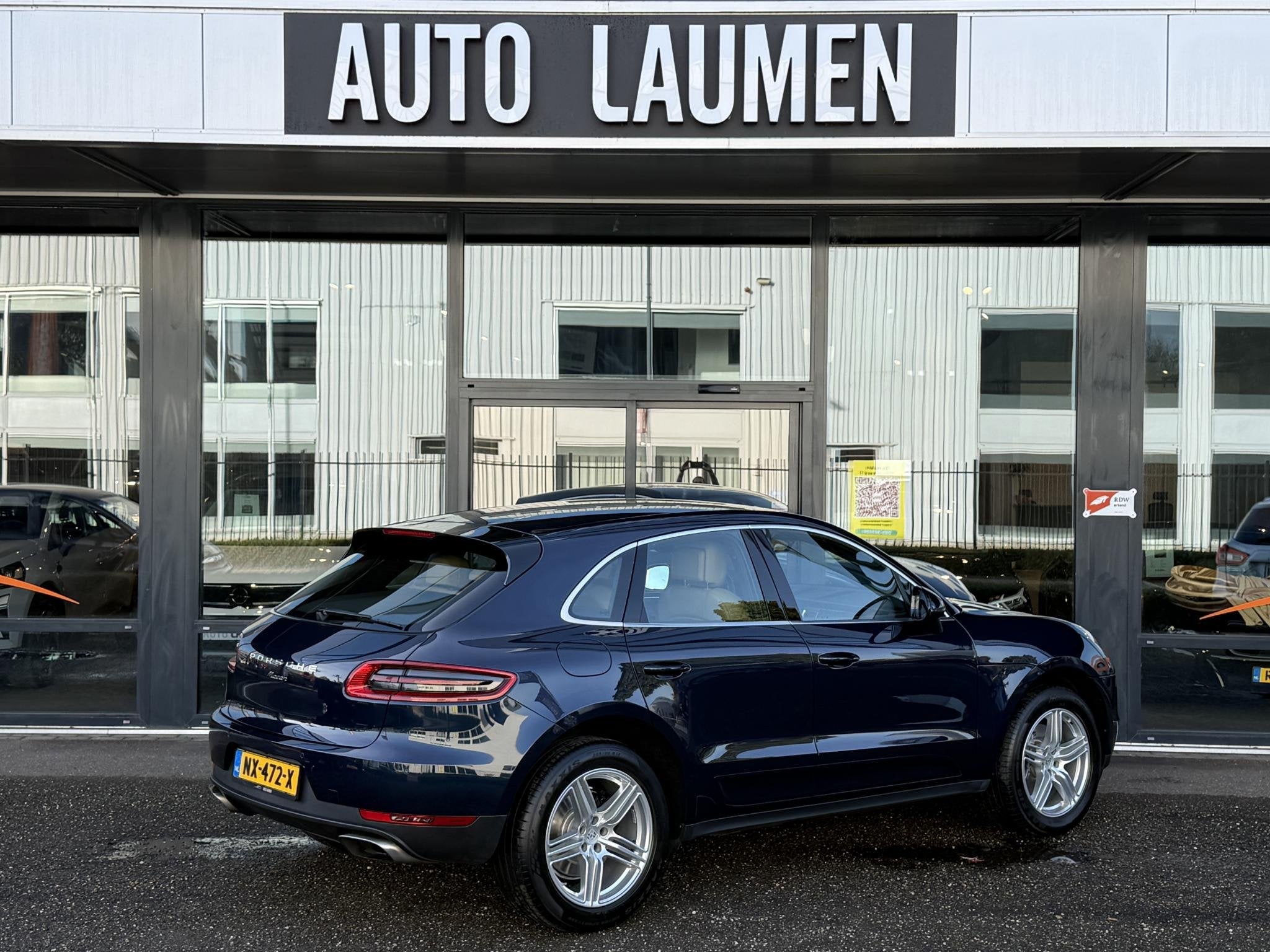 Porsche Macan 2.0 252 PK Trekhaak Automaat Luchtvering Navi, Automaat, Dealer onderhouden, Gebruikt, 4 cilinders