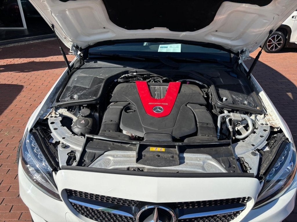 Foto 13 van Mercedes-Benz C-Klasse Estate AMG 43 | 4MATIC | power | stij