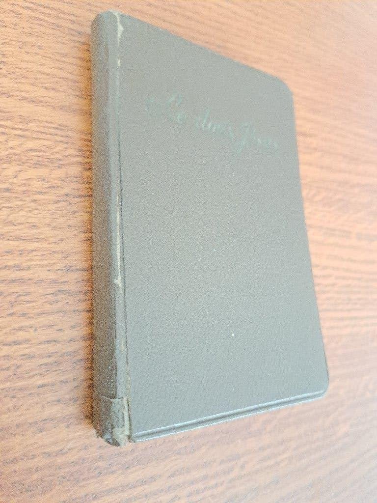 Premier Missel des Jeunes Enfants 1948 Jean Solé, Ophalen of Verzenden, Gelezen, Christendom | Katholiek
