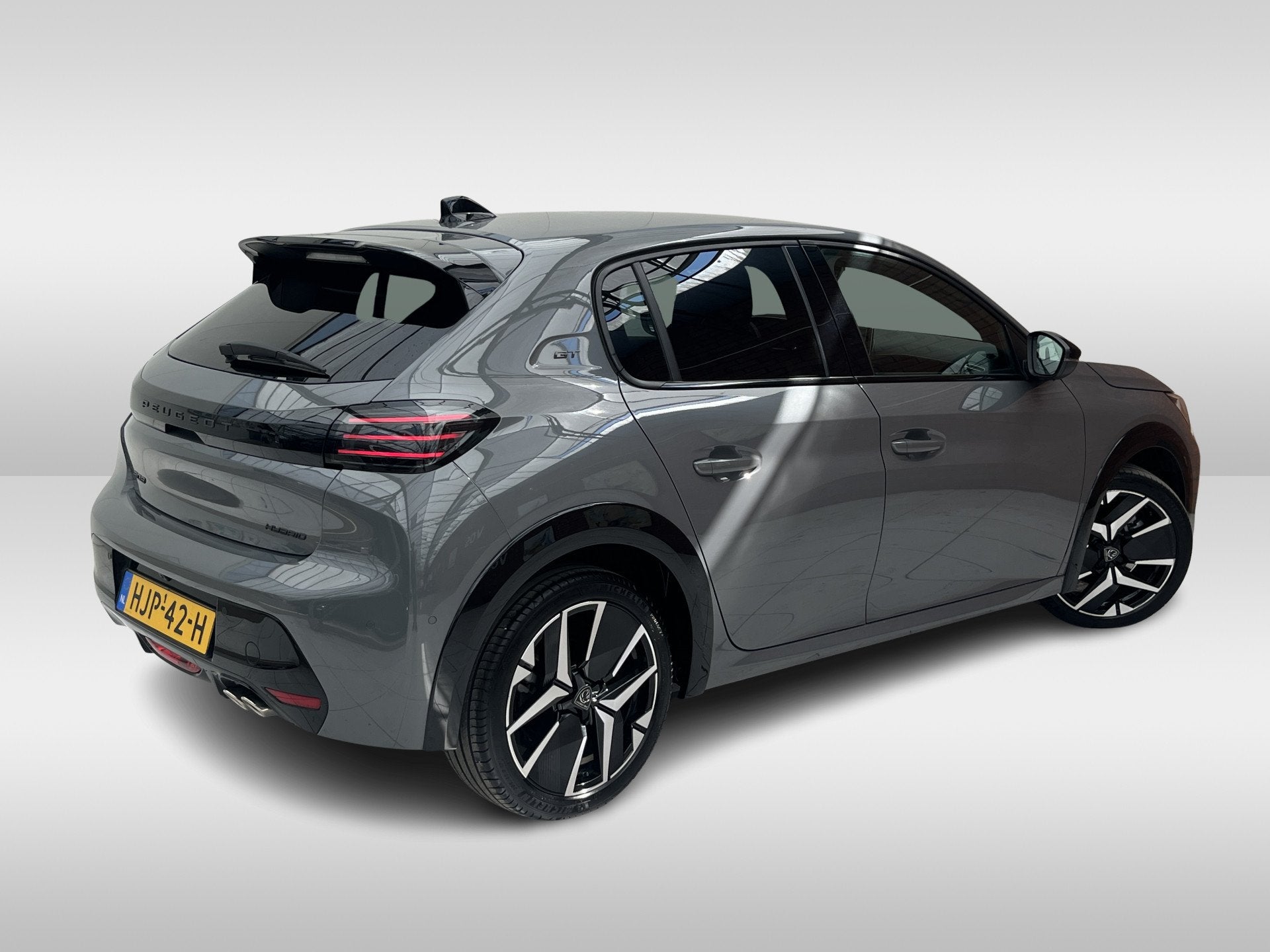 Foto 2 van Peugeot 208 Hybrid 145 e-DCS6 GT | Keyless | Camera voor + a