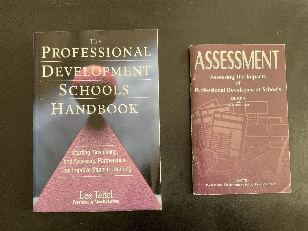 The professional development schools handbook, Gelezen, L. Teitel, Gamma, HBO