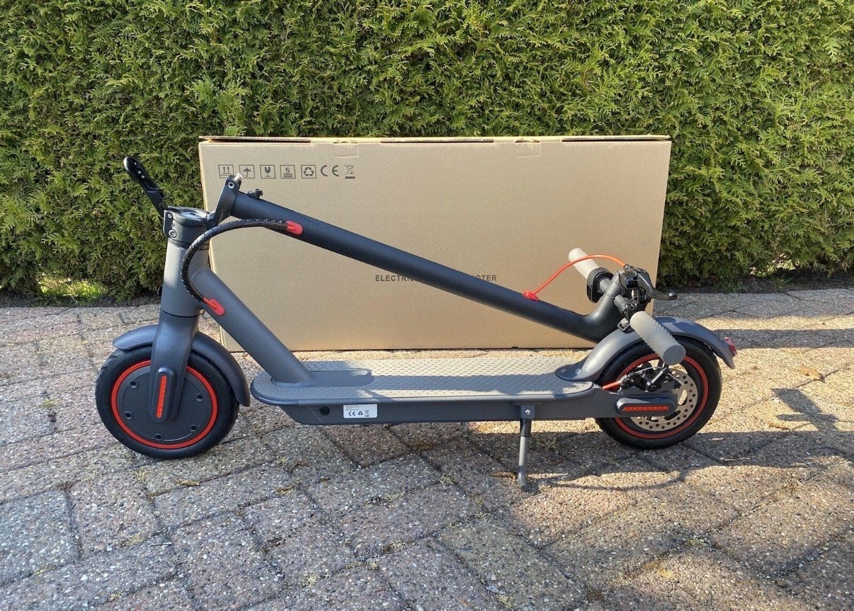 Actie! Elektrische Step – 30+ km/u – Nieuw in Doos, Fietsen en Brommers, Ophalen of Verzenden, Nieuw, Elektrische step (E-scooter)