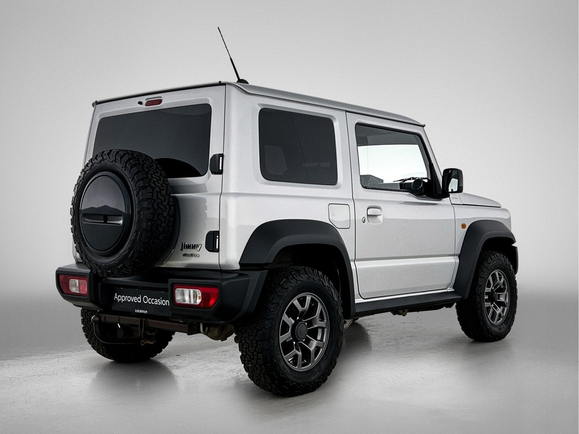 Suzuki Jimny 1.5 Stijl | 4X4 | 4-persoons | Trekhaak | 1300, Auto's, 12 maanden, Gebruikt, 4 stoelen, 102 pk