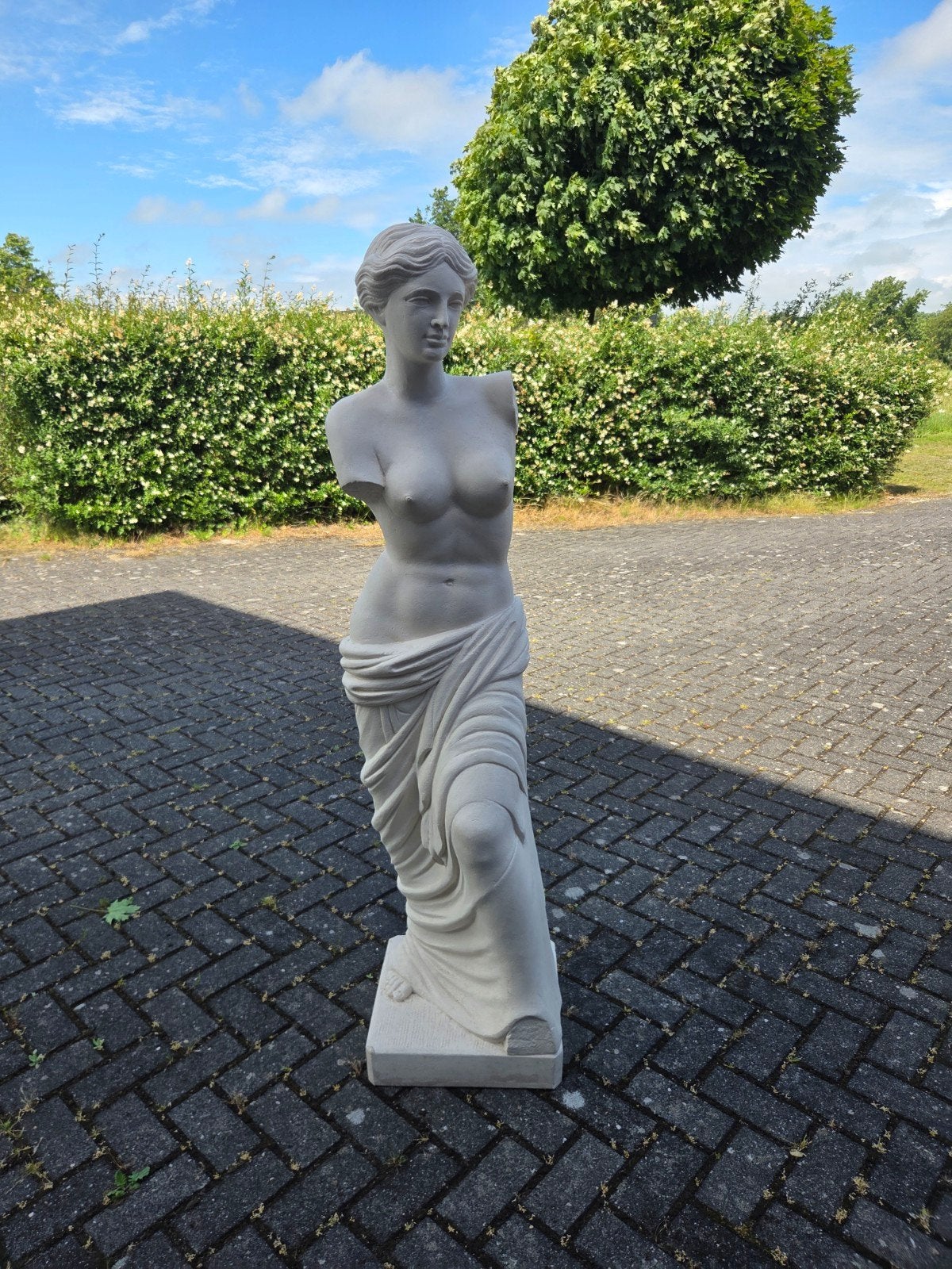 Klassiek beeld van een vrouw, Venus de Milo stijl, Antiek en Kunst, Kunst | Beelden en Houtsnijwerken, Ophalen of Verzenden, Beeld