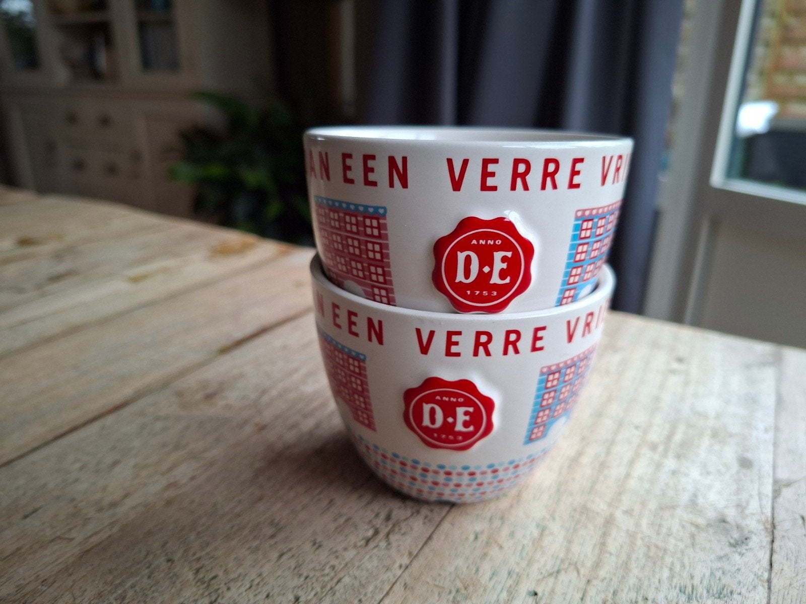 Douwe Egberts Burendag Cappuccinomok Royal Raja, Gebruikt, Keramiek, Ophalen of Verzenden, Overige stijlen