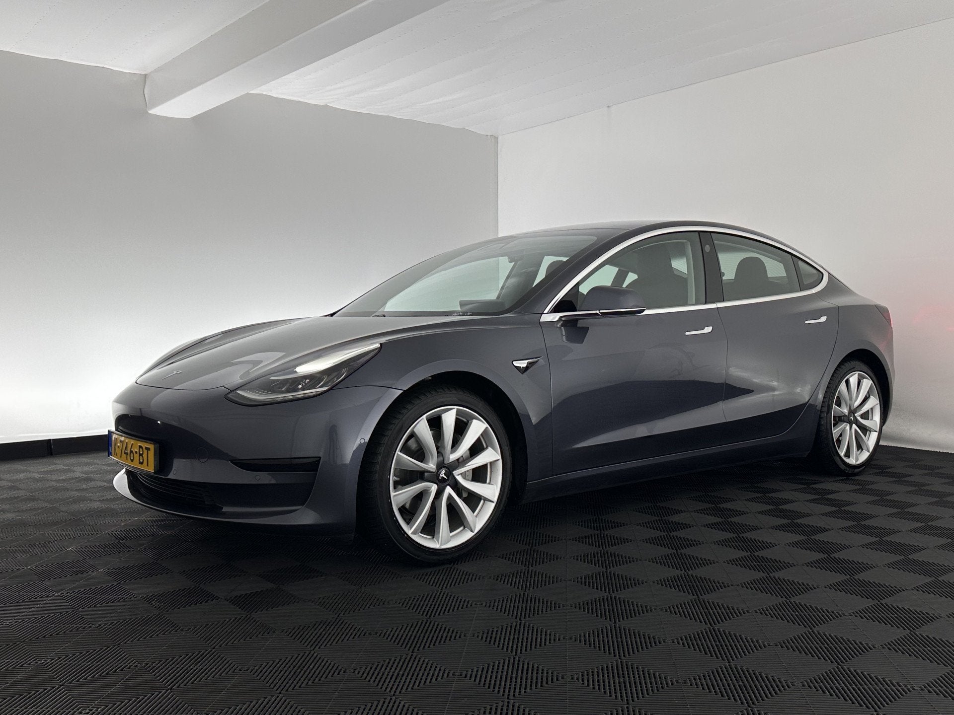 Tesla Model 3 Standard RWD Plus 60 kWh [ 3-Fase-11kW ]{SoH-9, Automaat, Achterwielaandrijving, Gebruikt, 370 km