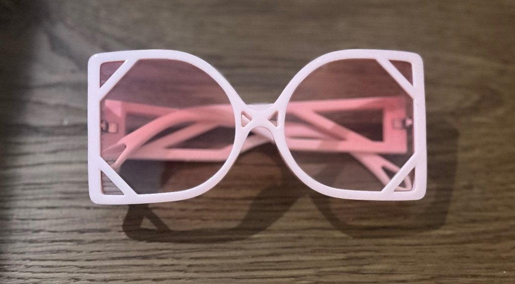 Roze zonnebril met getinte glazen, Sieraden, Tassen en Uiterlijk, Overige merken, Zonnebril, Nieuw, Ophalen of Verzenden