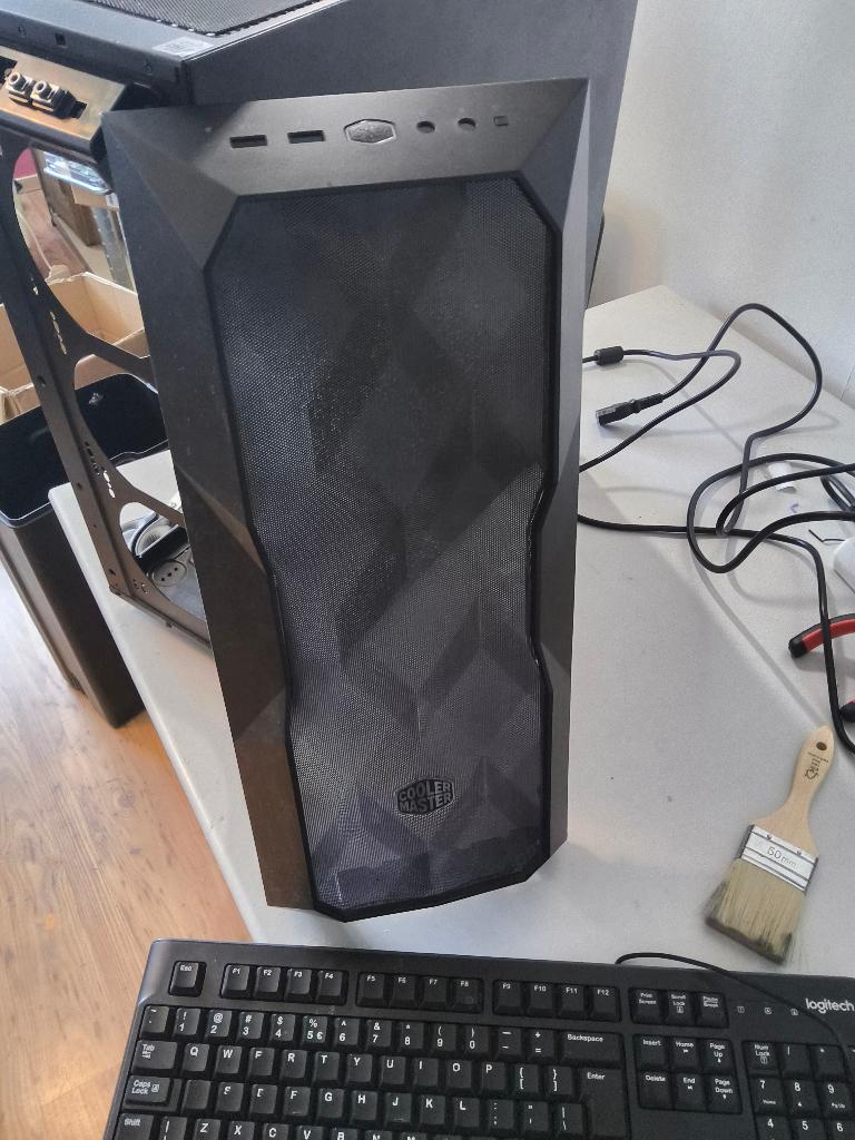 Cooler Master PC Behuizing / Game Case, Computers en Software, Computerbehuizingen, Ophalen of Verzenden, Gebruikt