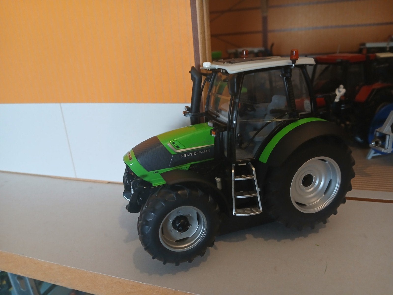 deutz fahr agrotron ttv 4.30, Hobby en Vrije tijd, Ophalen of Verzenden, Tractor of Landbouw
