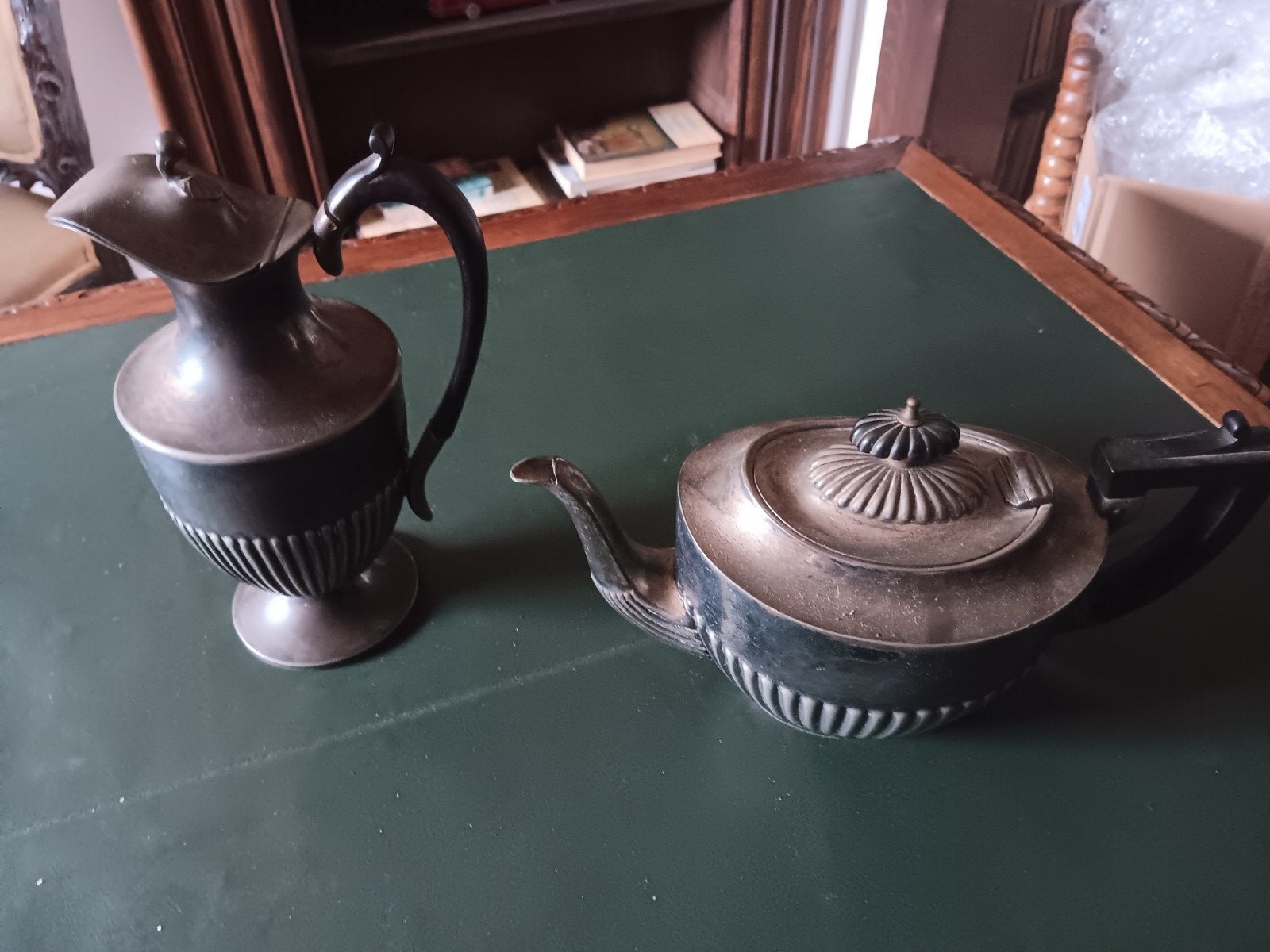 Antieke zilveren theepot en melkkan, Sheffield, Ophalen