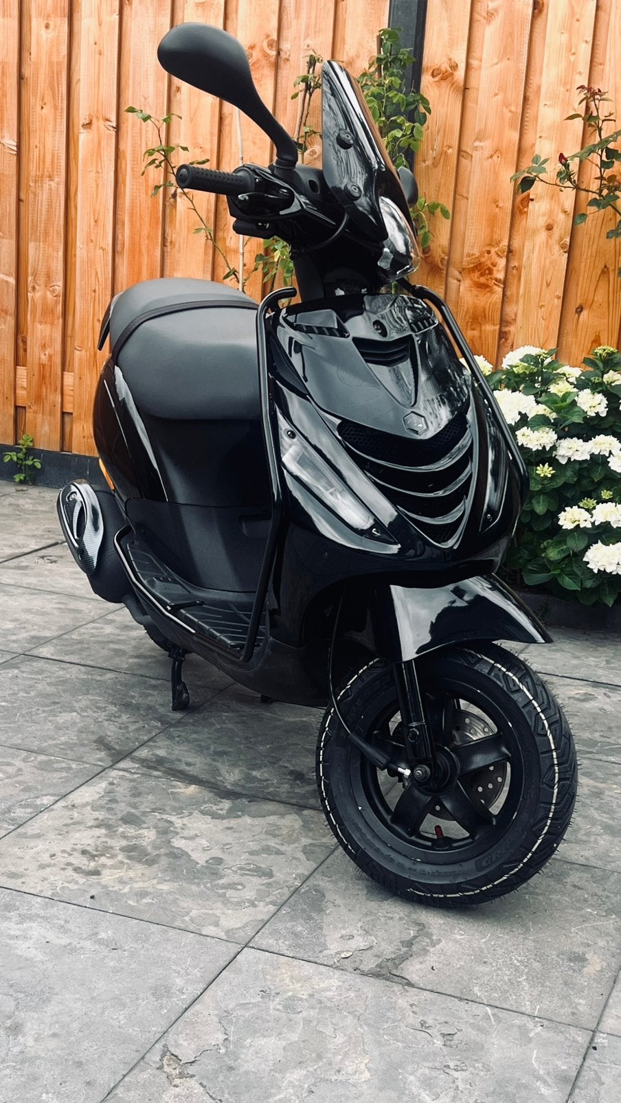 Te koop piaggio zip brom 2013 full opties, O, Piaggio, Maximaal 45 km/u, Ophalen of Verzenden