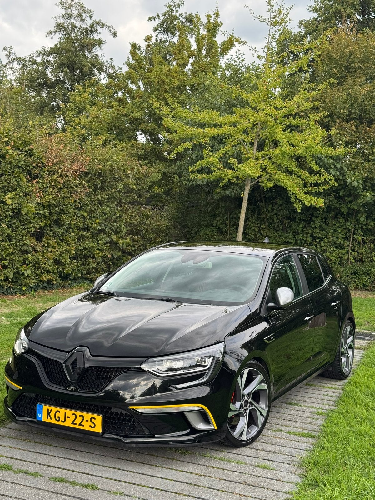 Renault Mégane 1.6 16V 151KW EDC 2016 Zwart, Ophalen, Gebruikt, Renault