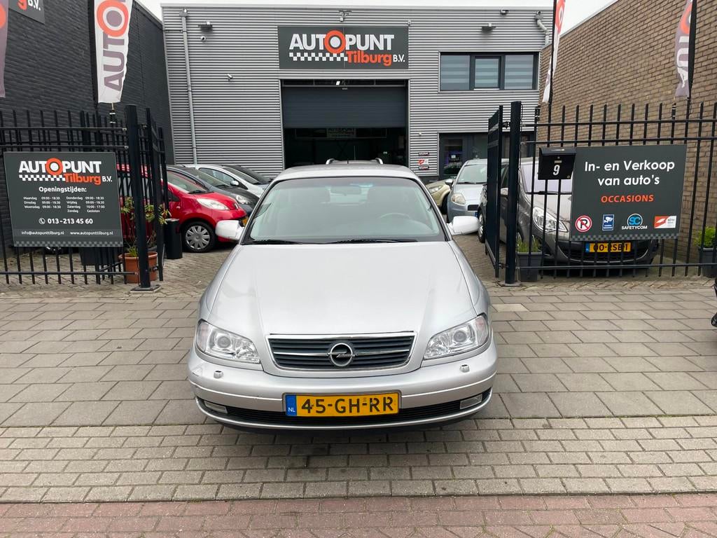 Opel Omega 2.2i-16V Elegance 1e Eigenaar! Airco NAP APK, Auto's, Opel, Euro 2, Omega, Achterwielaandrijving, Gebruikt