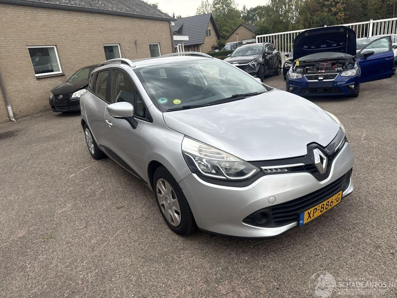 Renault Clio 1.5 dCi Limited REST BPM €350,-! (bj 2016), Auto diversen, Schadeauto's, Renault Deutschland AG, Renault, Stationwagon