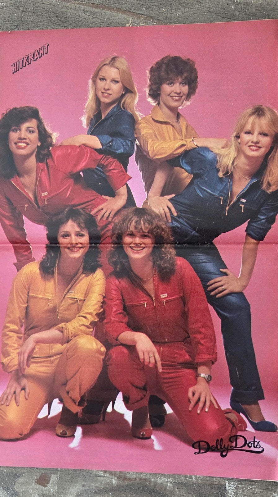 Dolly Dots Hitkrant Poster uit 1979, Verzamelen, Posters, Zo goed als nieuw, A1 t/m A3, Verzenden