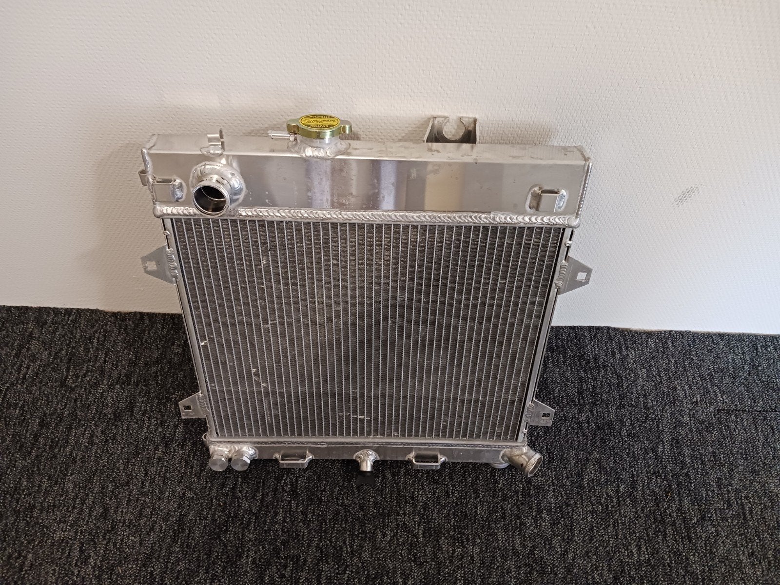 Radiator bmw e30, Ophalen, Nieuw, BMW