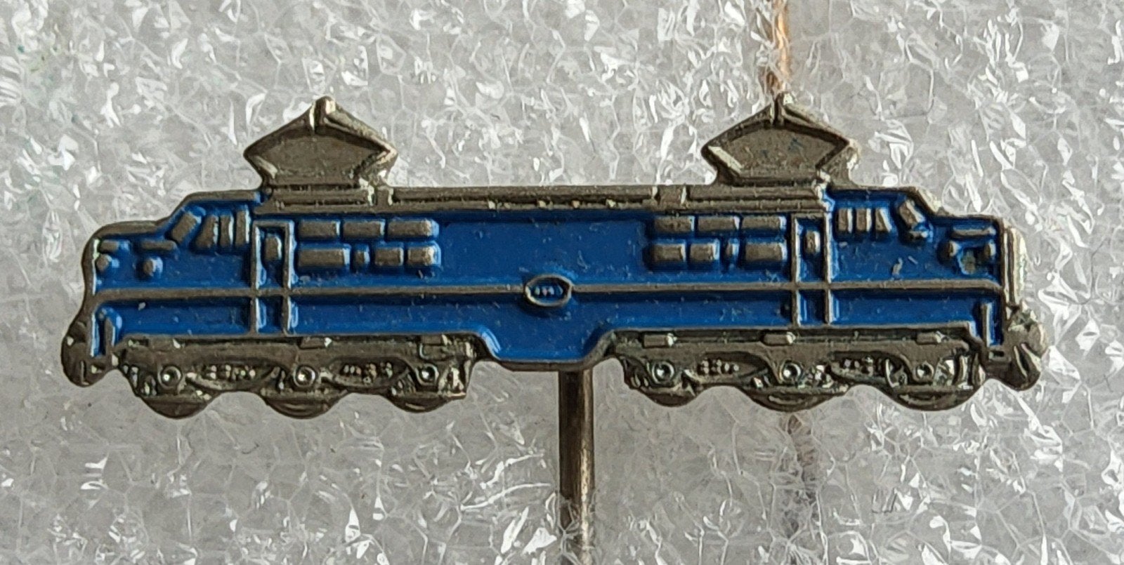 Vintage Speldje Trein Locomotief Blauw, Ophalen of Verzenden, Gebruikt, Transport, Speldje of Pin