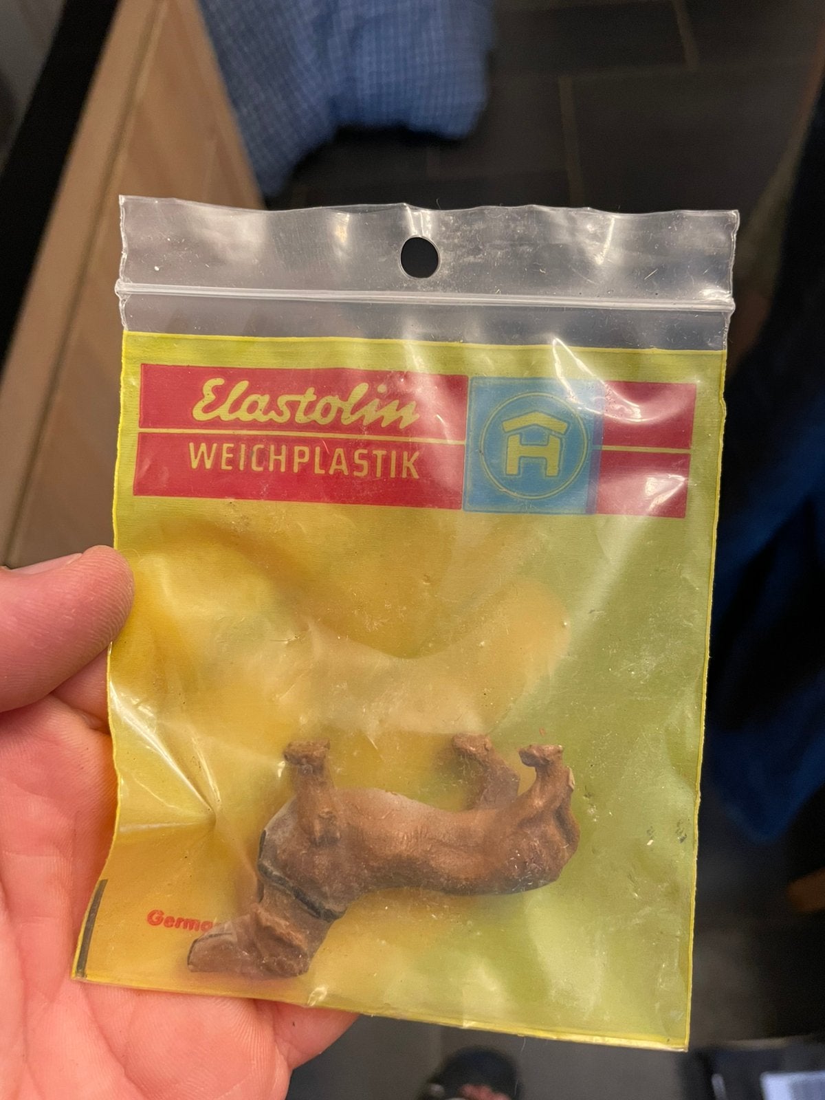 Elastolin teckel in zakje, Ophalen of Verzenden