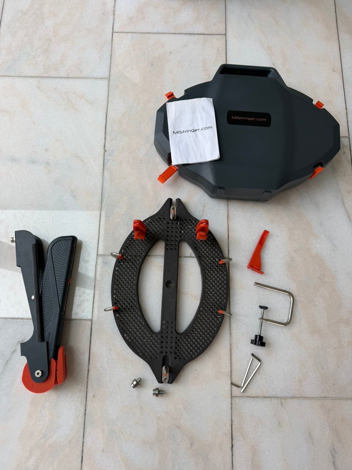MiStringer draagbare tennis bespanmachine, Sport en Fitness, Ophalen of Verzenden, Zo goed als nieuw, Racket, L2