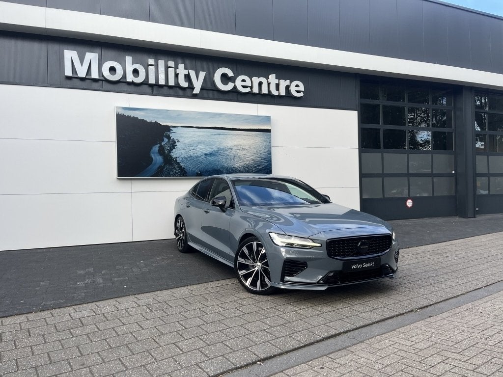 Volvo S60 Recharge T6 AWD Plus Dark | Harman & Kardon audio, Dealer onderhouden, Gebruikt, Euro 6, 4 cilinders