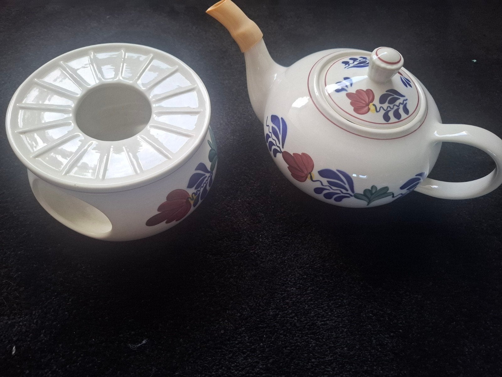 Boerenbont theepot met warmhouder - Boch, Huis en Inrichting, Gebruikt, Keramiek, Landelijk/Boerenbont, Ophalen of Verzenden