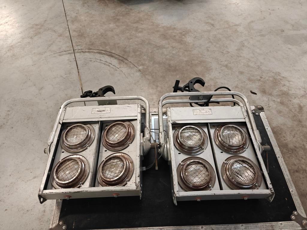 2x 4 lite blinder dmx, Ophalen, Zo goed als nieuw, Licht