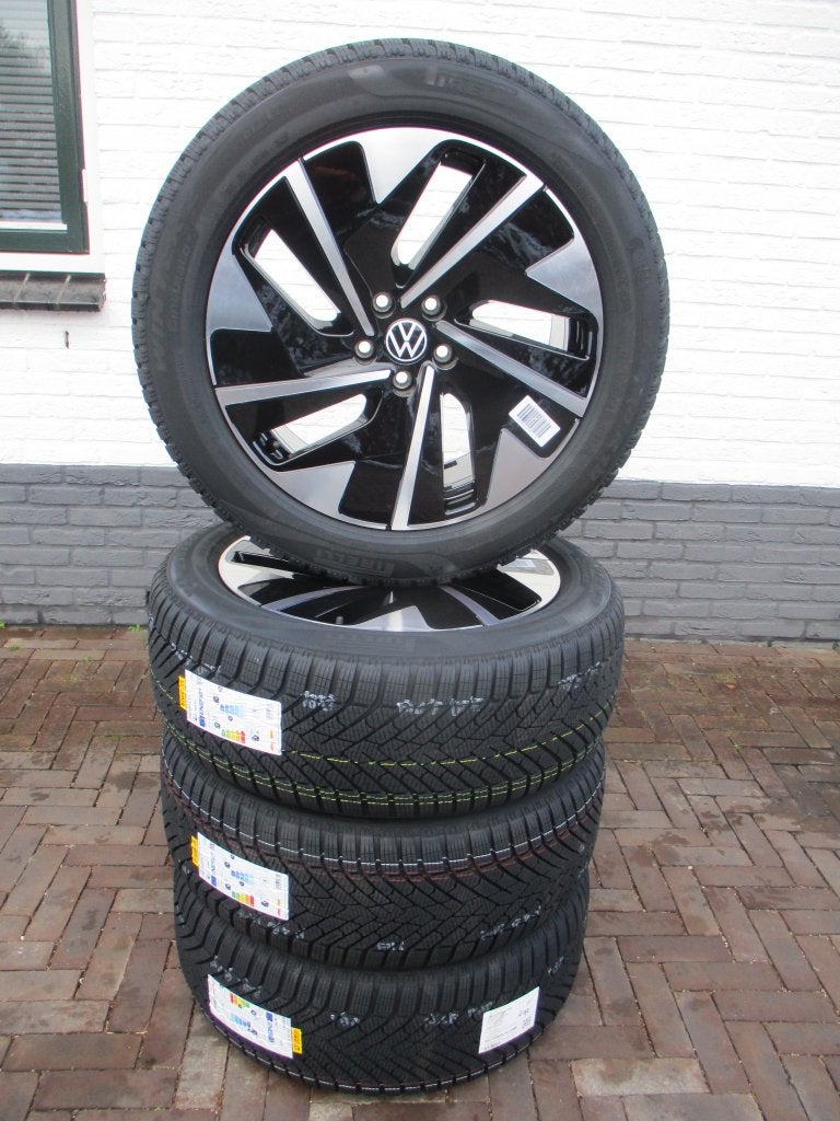 NIEUW Originele VW ID7 19 inch winterbanden breedset Hudson, 19 inch, Banden en Velgen, Nieuw, 235 mm