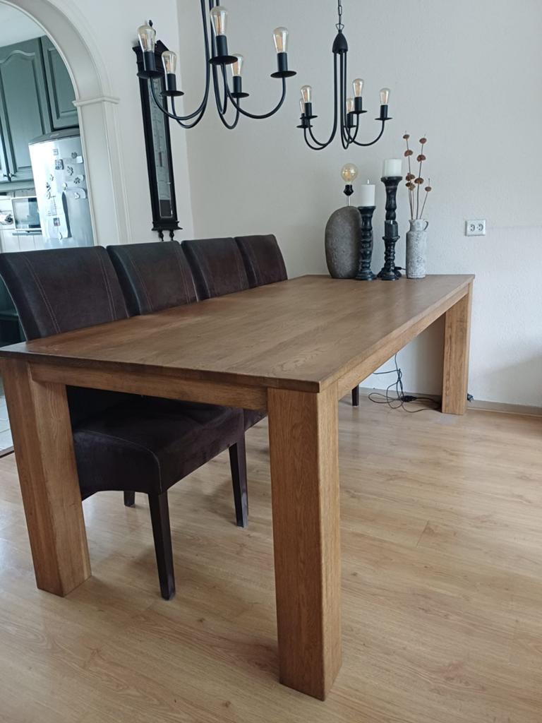 Gratis massief eiken eethoektafel,salontafel en tv kast., Huis en Inrichting, Ophalen, Gebruikt, Rechthoekig, 50 tot 100 cm