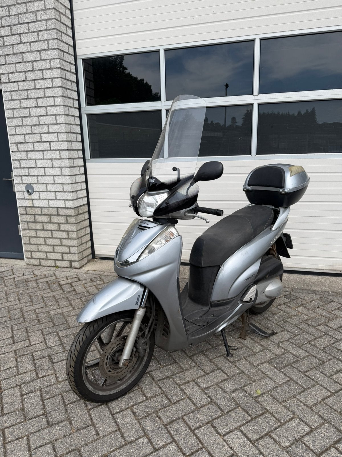 Honda SH300 motorscooter met diverse opties voor een koopje!, Scooter, 300 cc, Gebruikt, Particulier