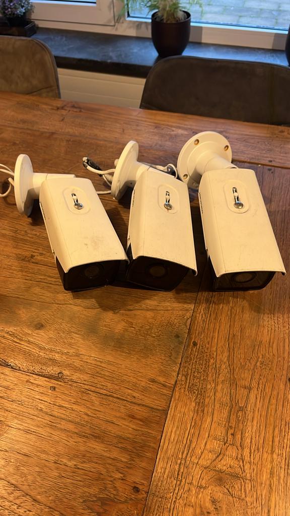 3 x Hikvision DS-2CD2T45FWD Netwerk Camera, Doe-het-zelf en Verbouw, Ophalen of Verzenden, Gebruikt, Compleet systeem, Beweging