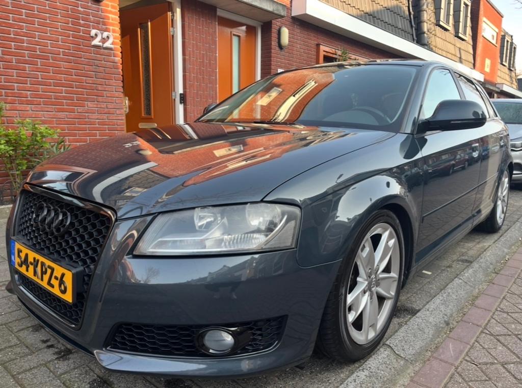 Audi A3 1.4 Tfsi 92KW Sportback 2010, Voorwielaandrijving, 4 cilinders, Origineel Nederlands, 1200 kg