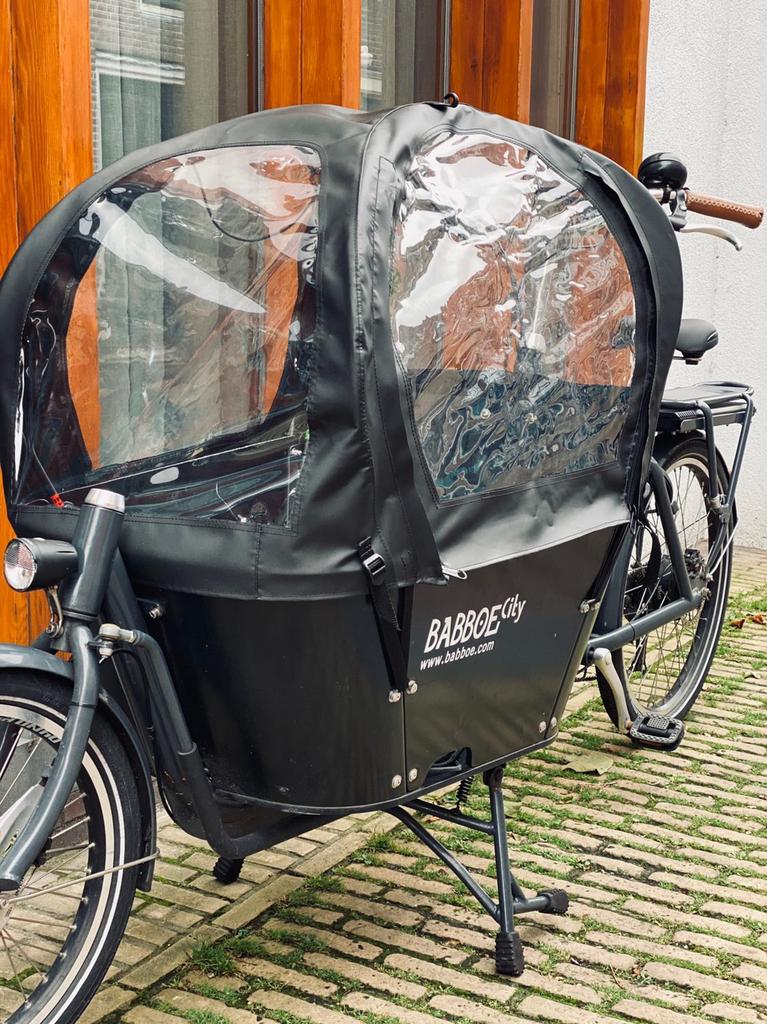 Regentent Babboe bakfiets City-E zwart, Fietsen en Brommers, Fietsen | Bakfietsen, Zo goed als nieuw, 2 kinderen, Huif, Ophalen