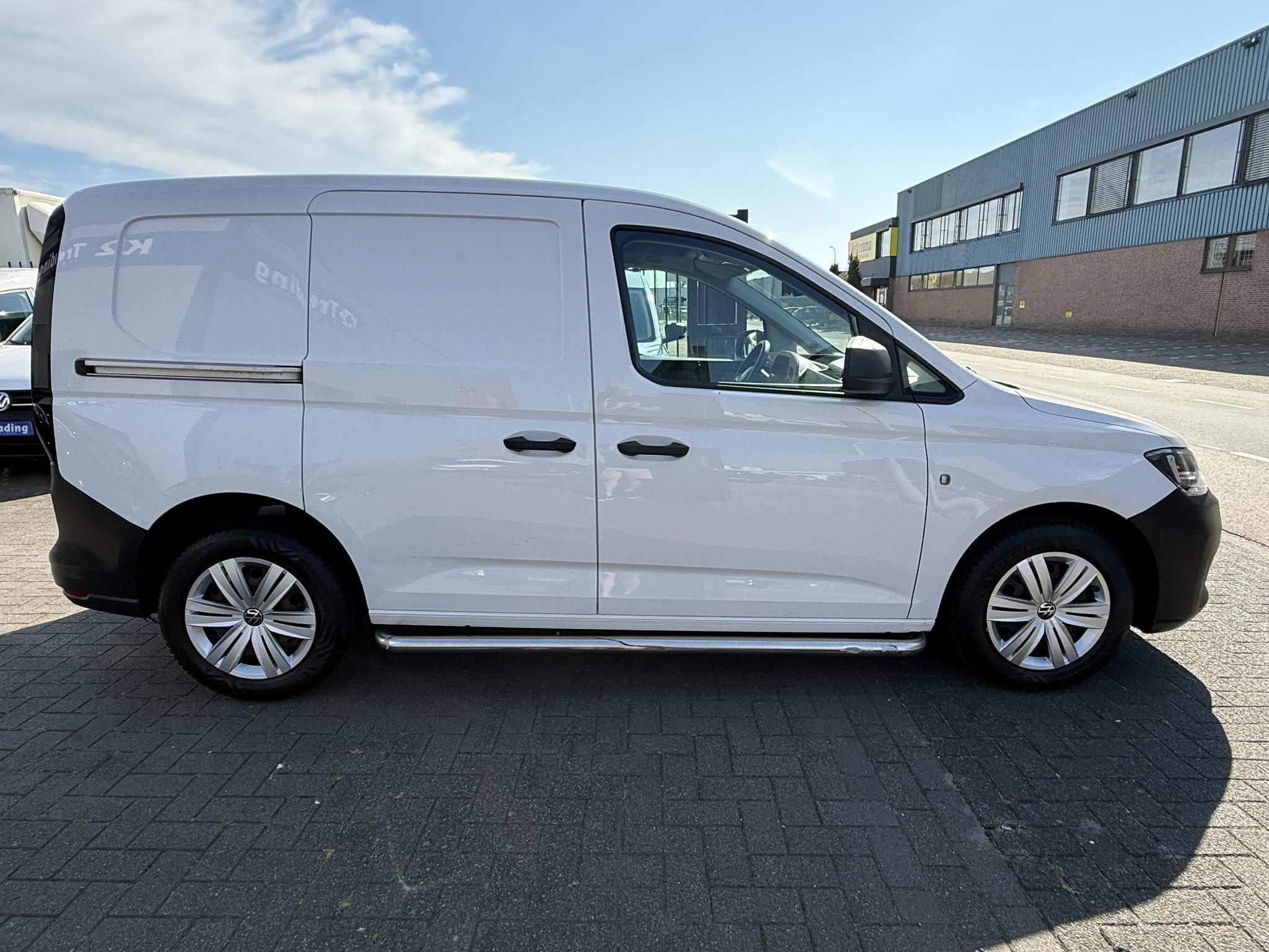 Volkswagen Caddy Cargo 2.0 TDI Comfort Camera, PDC, Armsteun, Voorwielaandrijving, Stof, Gebruikt, 4 cilinders