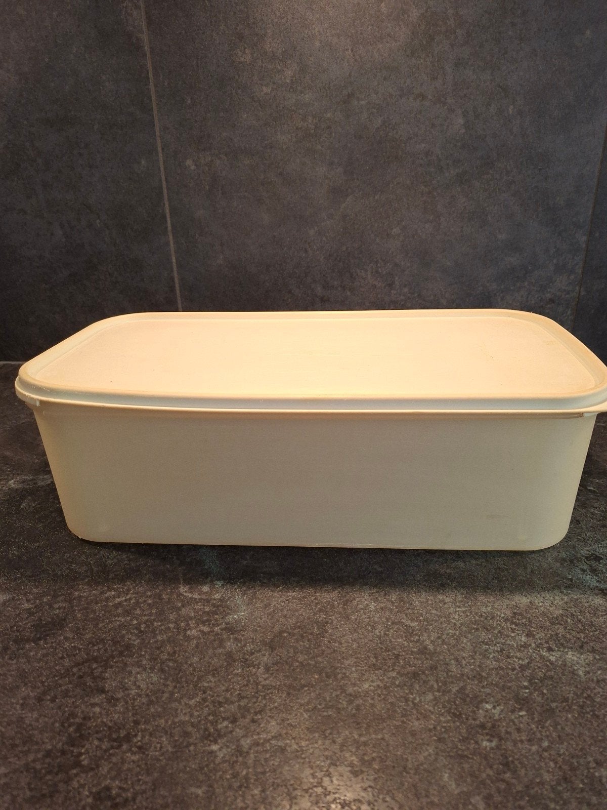 Tupperware cake bak met deksel, Gebruikt, Bewaardoos, Ophalen of Verzenden, Met deksel