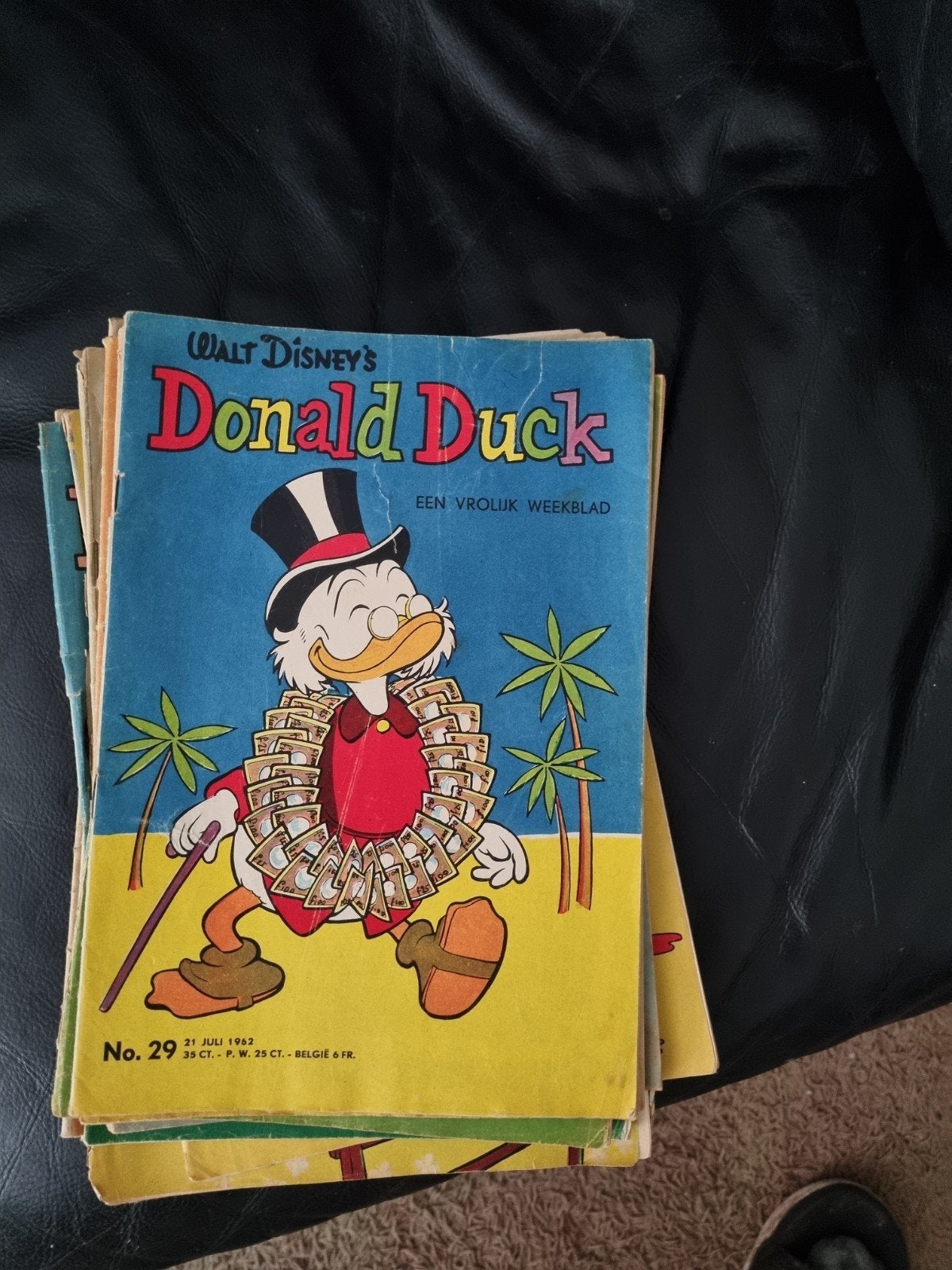 Donald Ducks uit 1962, Gelezen, Europa, Ophalen of Verzenden, Meerdere comics