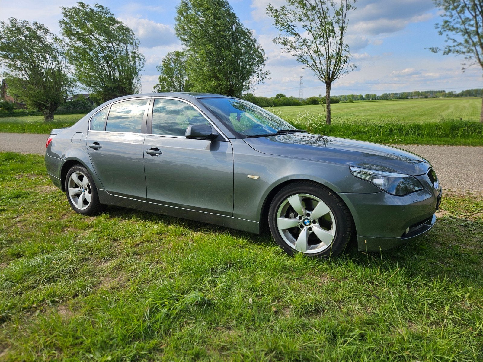 BMW 5-Serie 2.2 I 520 AUT 2005 Grijs, Auto's, Achterwielaandrijving, 170 pk, Sedan, 1700 kg