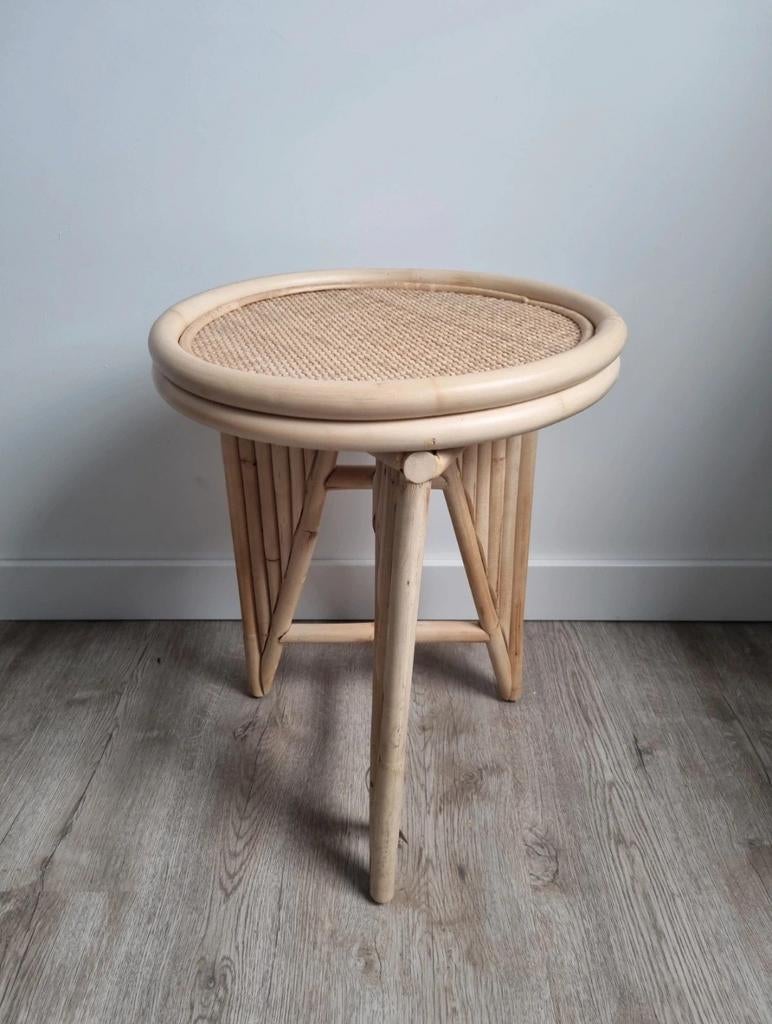 Bijzettafeltje Rotan, Ophalen of Verzenden, Hout