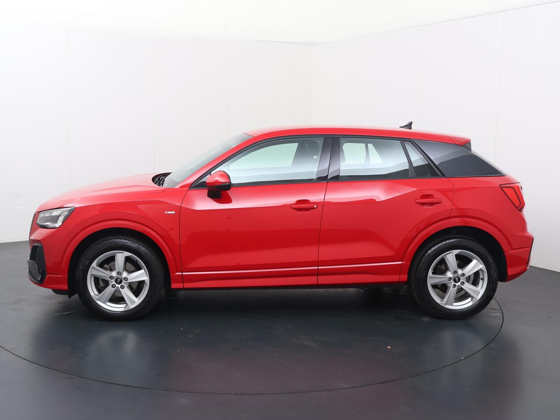 Audi Q2 30 TFSI S Edition | 110 PK | Matrix LED koplampen |, Auto's, Audi, Gebruikt, Met garantie (alle), Leder en Stof, Origineel Nederlands