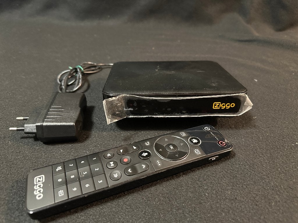 Humax iHDR-5200C TV-recorder (Ziggo), Ophalen of Verzenden, Gebruikt