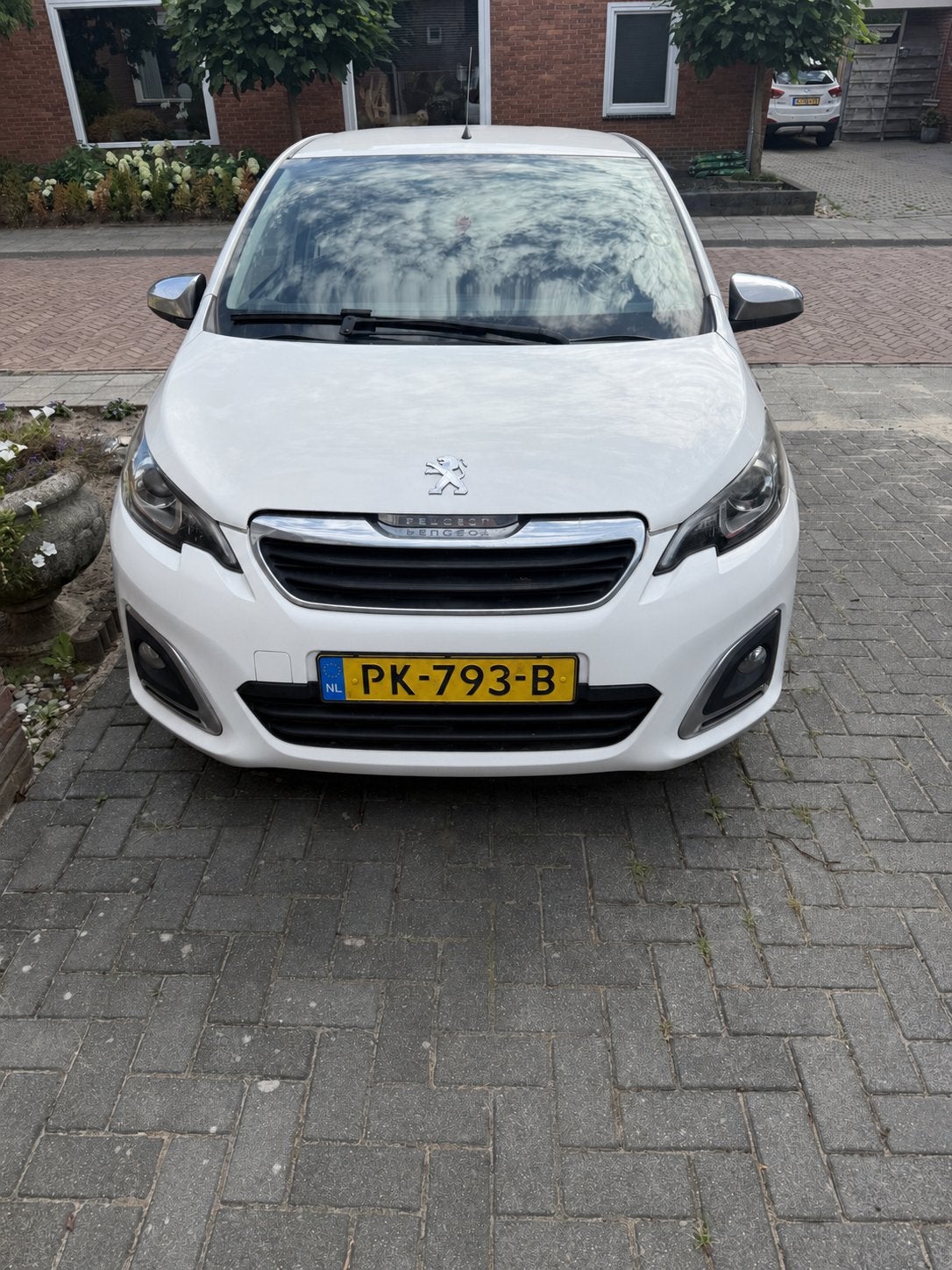 Peugeot 108 1.0 12V E-vti 51KW 5DR 2017 Wit, Voorwielaandrijving, Stof, 4 stoelen, Wit