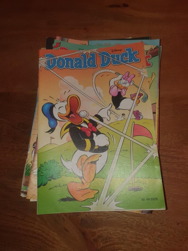 25 Donald Duck tijdschriften uit 2020 + speciale editie, Meerdere stripboeken, Ophalen of Verzenden, Gelezen