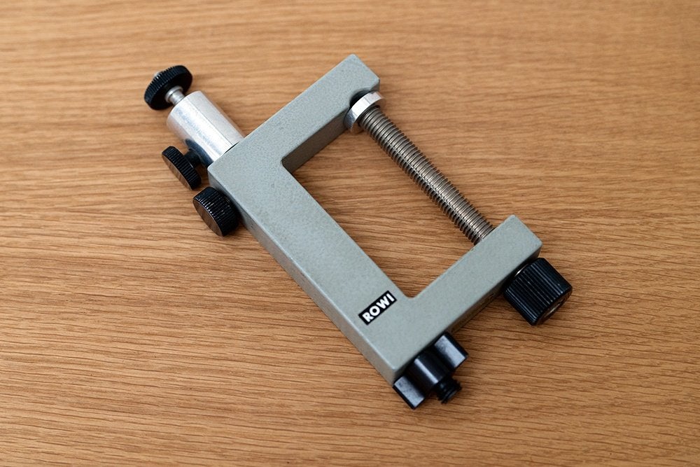 Vintage Rowi metalen camera klem / mount met balhoofd, Ophalen of Verzenden, Zo goed als nieuw, Overige typen, Met balhoofd