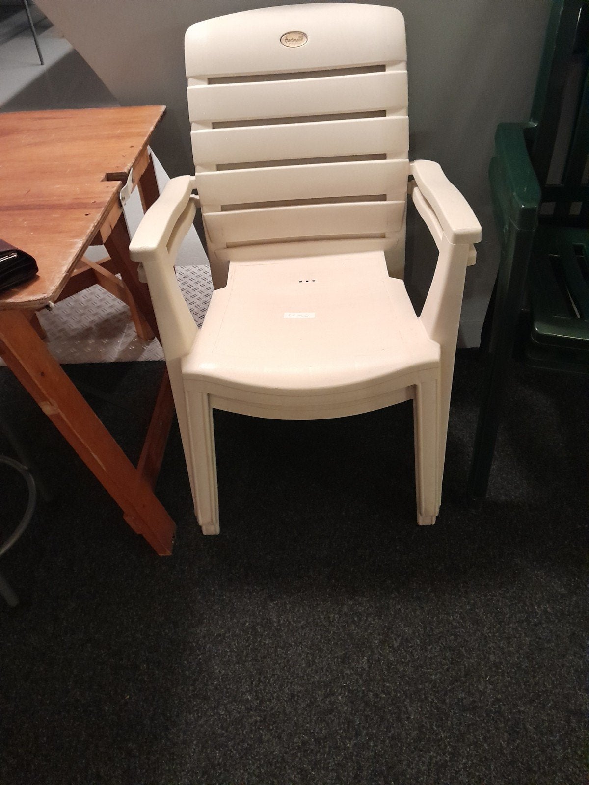 2 tuinstoelen Hartman, stapelbaar, Ophalen, Gebruikt, Kunststof, Stapelbaar